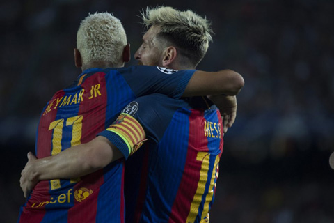 Neymar và Messi hủy diệt Celtic trong mái đầu vàng cuốn hút