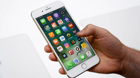 Giá bán iPhone 7 tụt mạnh xuống dưới 17 triệu đồng