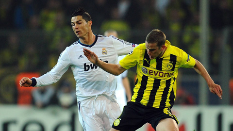 Real và Zidane đều chung ác mộng mang tên Dortmund