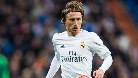 Real mất Modric 1 tháng vì chấn thương đầu gối