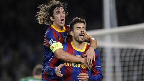 Pique và Puyol từng có vài năm sát cánh cùng nhau