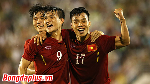 Bóng đá tuần qua: ĐT Việt Nam xuất sắc đè bẹp Triều Tiên