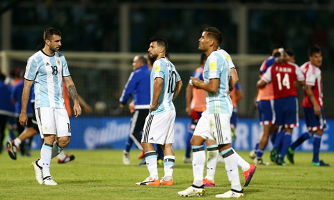 Argentina thất thủ trên sân nhà