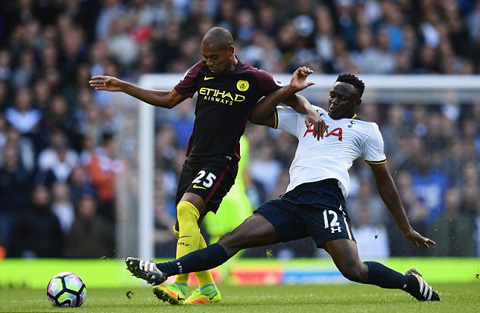 Wanyama nâng tầm Spurs