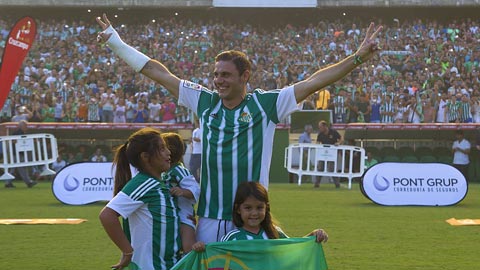 Joaquin là cầu thủ có nhiều lần ra sân nhất tại La Liga đang còn thi đấu