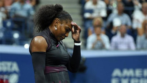Serena Williams rút khỏi WTA Finals vì chấn thương