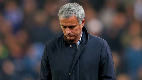 Tin giờ chót 18/10: Mourinho lại bị FA sờ gáy vì vạ mồm