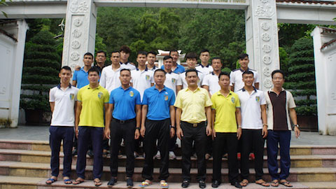 Tân vương V.League - Hà Nội T&T hành hương trước mùa giải mới