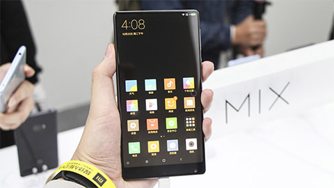 Mi Mix: Smartphone màn hình không viền giống Galaxy S7 edge