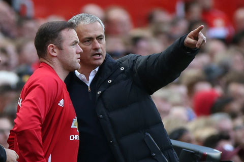 Rooney liệu có thể được Mourinho giữ lại?