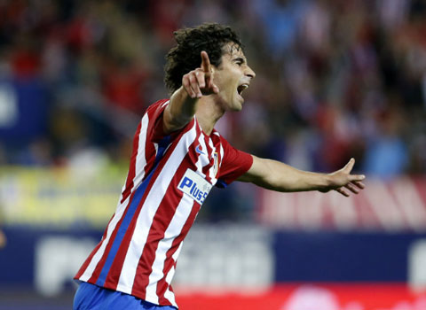 7. Tiago Mendes (Atletico Madrid - 168 trận). Đã 35 tuổi và được biết đến lối chơi đầy dũng mãnh ở tuyến giữa Atletico, song Tiago luôn giữ được cái đầu lạnh và chưa bao giờ bị truất quyền thi đấu.