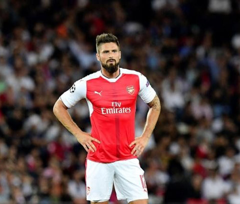 Giroud đang dần mất vị trí tại Arsenal