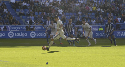 Thi đấu không quá nổi bật nhưng Ronaldo vẫn có một cú hat-trick