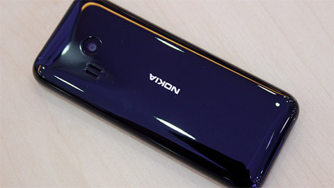 Nokia cục gạch có màu đen bóng giống iPhone 7 Jet Black