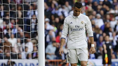Ronaldo nối dài cơn hạn bàn thắng tại Bernabeu