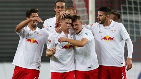 Bundesliga: Đội bóng nhỏ gây bất ngờ nhờ tân binh và các gương mặt trẻ