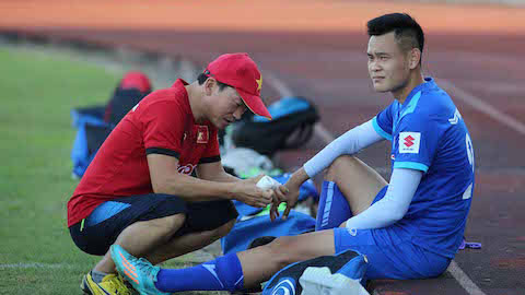 HLV Hữu Thắng đau đầu vì quyết định gút danh sách dự AFF Suzuki Cup 2016
