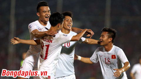 Bóng đá tuần qua: ĐT Việt Nam ra quân thắng lợi ở AFF Suzuki Cup 2016