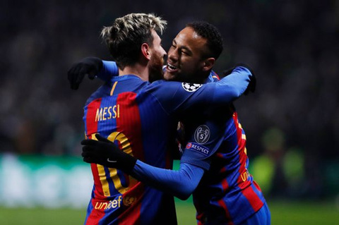 Neymar (phải) vừa ghi bàn vừa kiến tạo tại 1 trận El Clasico