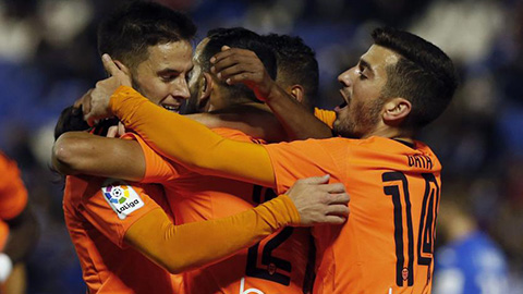 Valencia thắng lớn tại Cúp Nhà vua