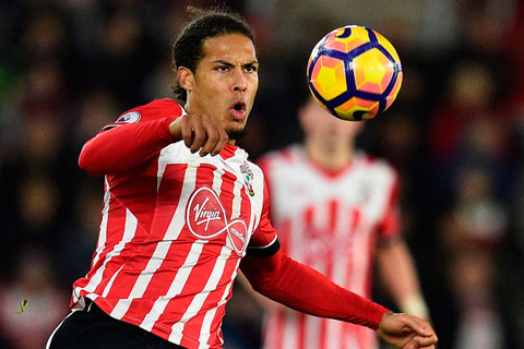 Van Dijk là ngôi sao sáng nhất ở Southampton