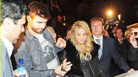 Pique lần đầu ra mắt  gia đình Shakira