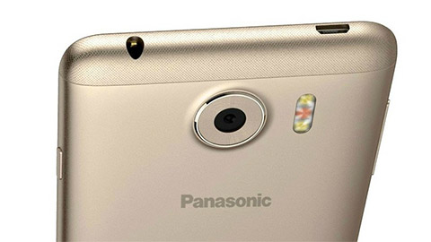 Smartphone camera 13MP 3 đèn flash của Panasonic giá hơn 3 triệu