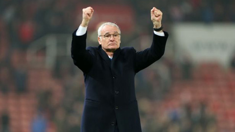 HLV Ranieri đối mặt án phạt vì phản ứng với trọng tài