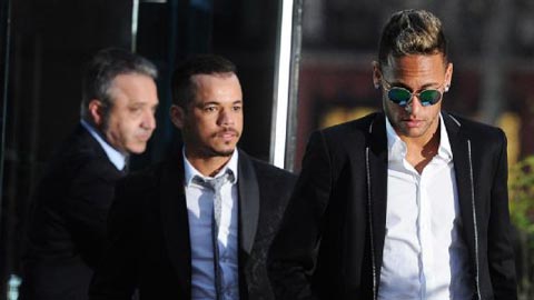 Neymar liên tục phải hầu tòa do trốn thuế