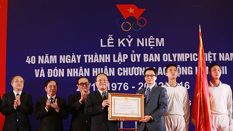 Uỷ ban Olympic Việt Nam đón nhận Huân chương lao động hạng III