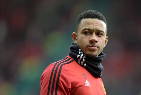 Depay mới được HLV Mourinho sử dụng 10 lần