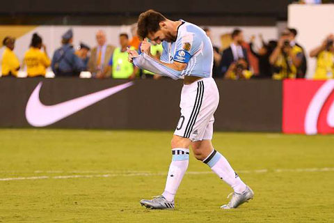 Messi đã giã từ ĐT Argentina sau thất bại ở Copa America 2016