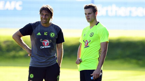  Azpilicueta đang rất quan trọng trong đội hình Chelsea