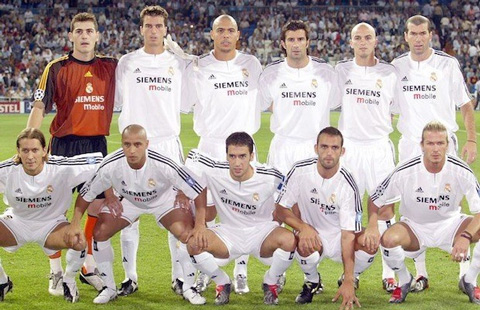 Đội hình gần như tối ưu của Real năm 2003