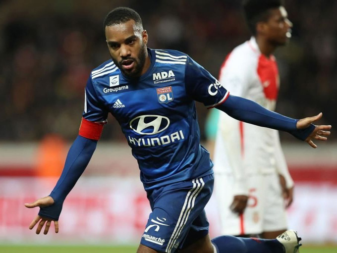 Alexandre Lacazette (Lyon): 29 bàn sau 37 trận