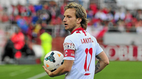 Ivan Rakitic: từ Schalke đến Sevilla với giá 2,5 triệu euro vào tháng 1/2011