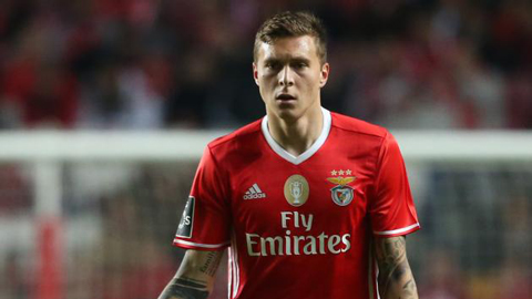 Lindelof bị loại khỏi danh sách thi đấu của Benfica vì sắp sang M.U?