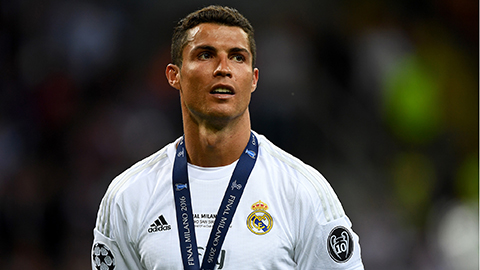 Conte: "300 triệu euro dành cho Ronaldo là sai đạo đức"
