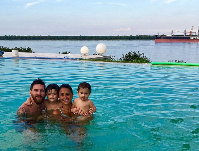 Messi và gia đình tranh thủ đi nghỉ mát trong dịp lễ đón năm mới