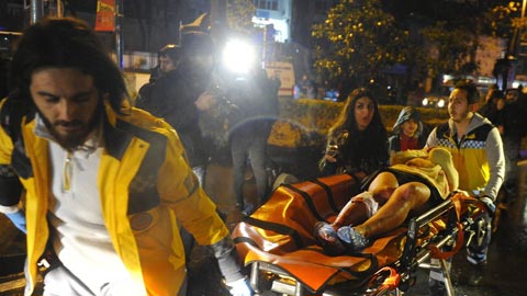 Xả súng tại hộp đêm ở Istanbul, một cầu thủ thoát chết trong gang tấc