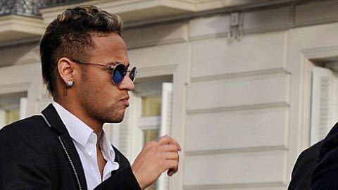 Barca chưa hết đau đầu vì vụ mua Neymar