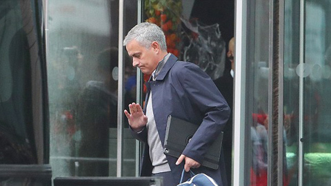 Mourinho chưa có ý định mua nhà ở Manchester