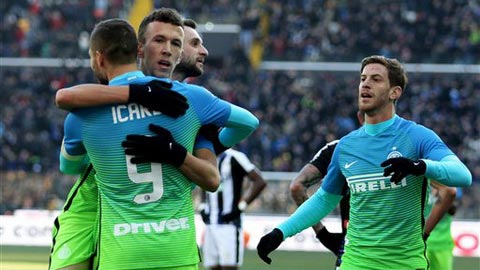 Perisic (phải) giúp Inter ngược dòng thành công với cú đúp vào lưới Udinese