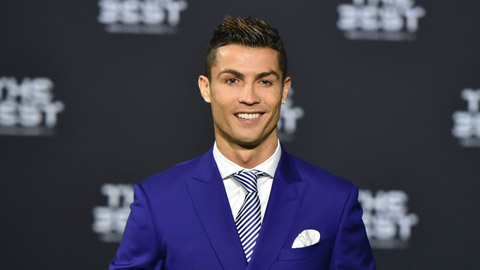 Ronaldo lần thứ 3 liên tiếp giành giải "Mái tóc đẹp nhất năm"