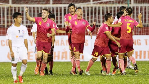 FLC Thanh Hóa và Sài Gòn FC: Cờ đến tay, phải phất