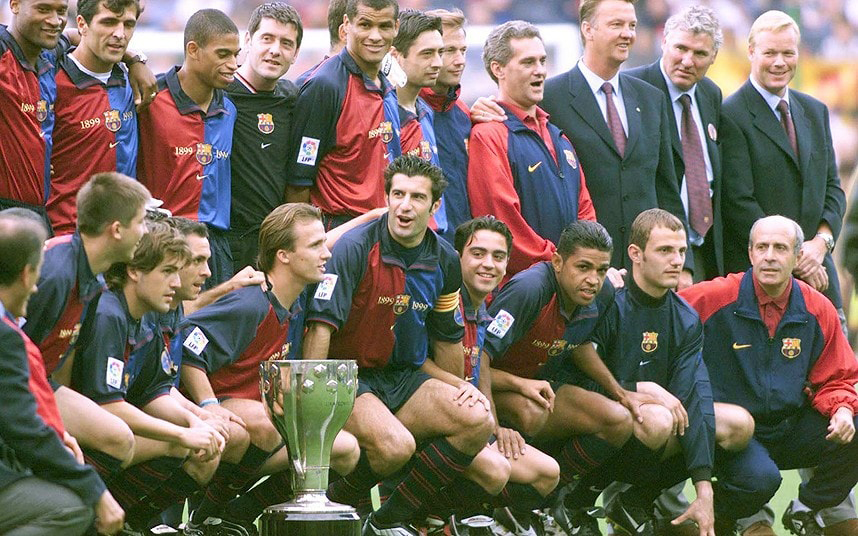 Mùa giải đầu tiên, Van Gaal chấm dứt 37 năm chờ đợi của NHM Barca để giành cú đúp danh hiệu La Liga và cúp Nhà vua Tây Ban Nha