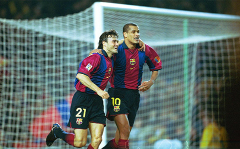 Rivaldo và Enrique từng là đồng đội của nhau tại Barca