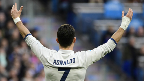 Ronaldo vô duyên đến kỳ lạ trước Malaga