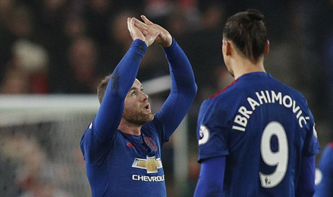 Rooney bây giờ đã là cầu thủ ghi bàn số 1 trong lịch sử M.U