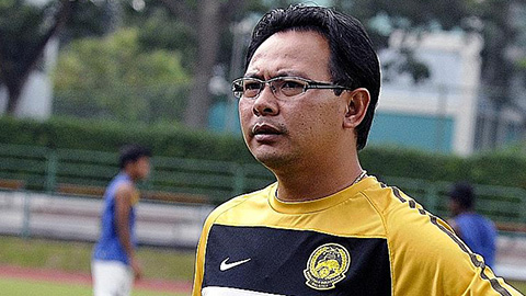 HLV Malaysia tu nghiệp ở CLB từng đá Ngoại hạng Anh